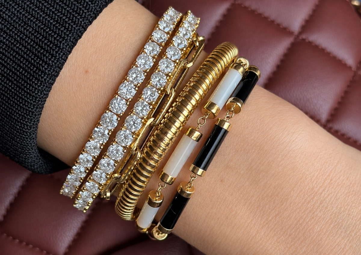 Bangle, Cuff or Flexible? How to Choose Your Gold Bracelet