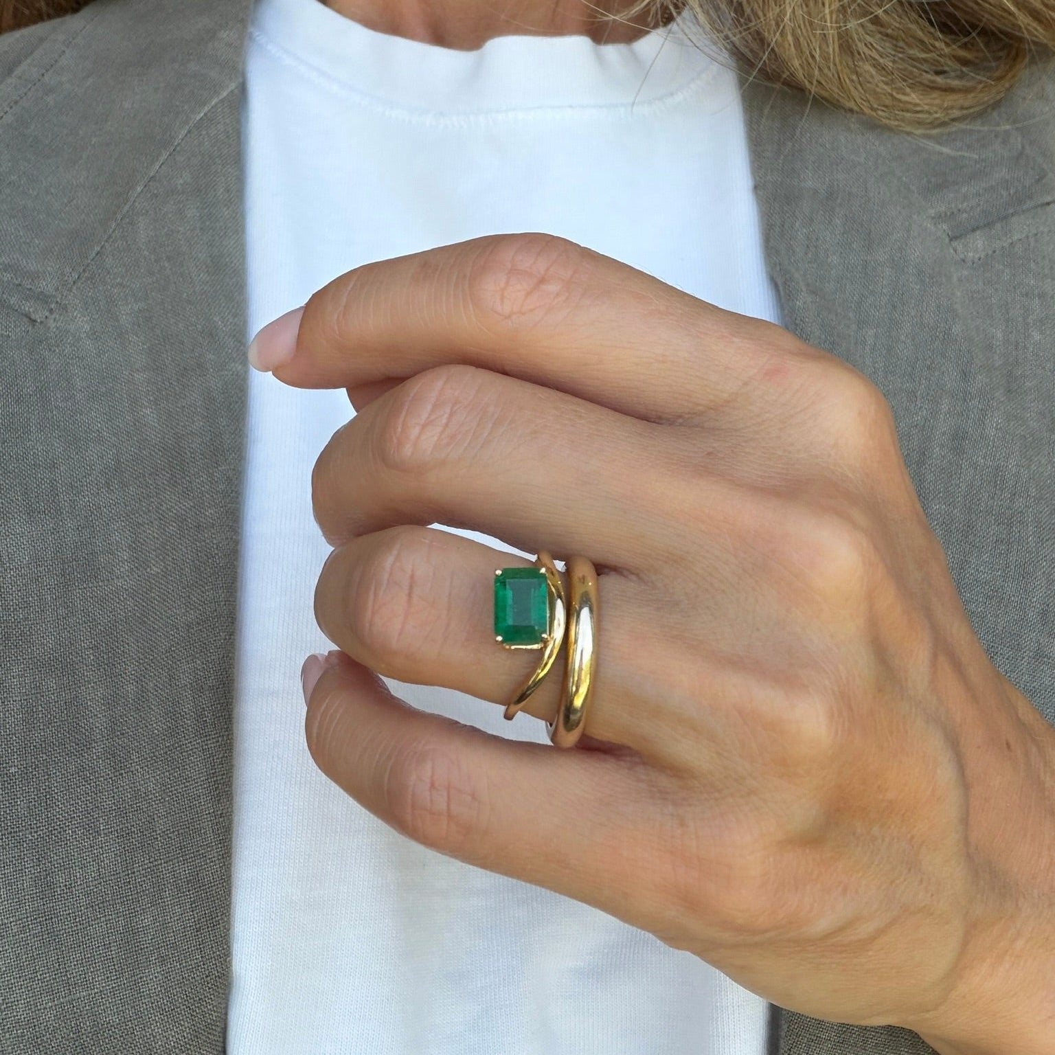 Rectangular Emerald Solitaire Ring in 14K Yellow Gold