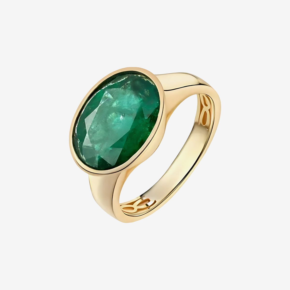 Oval Emerald Cocktail Ring in 18K Yellow Gold | JJ Jewelry