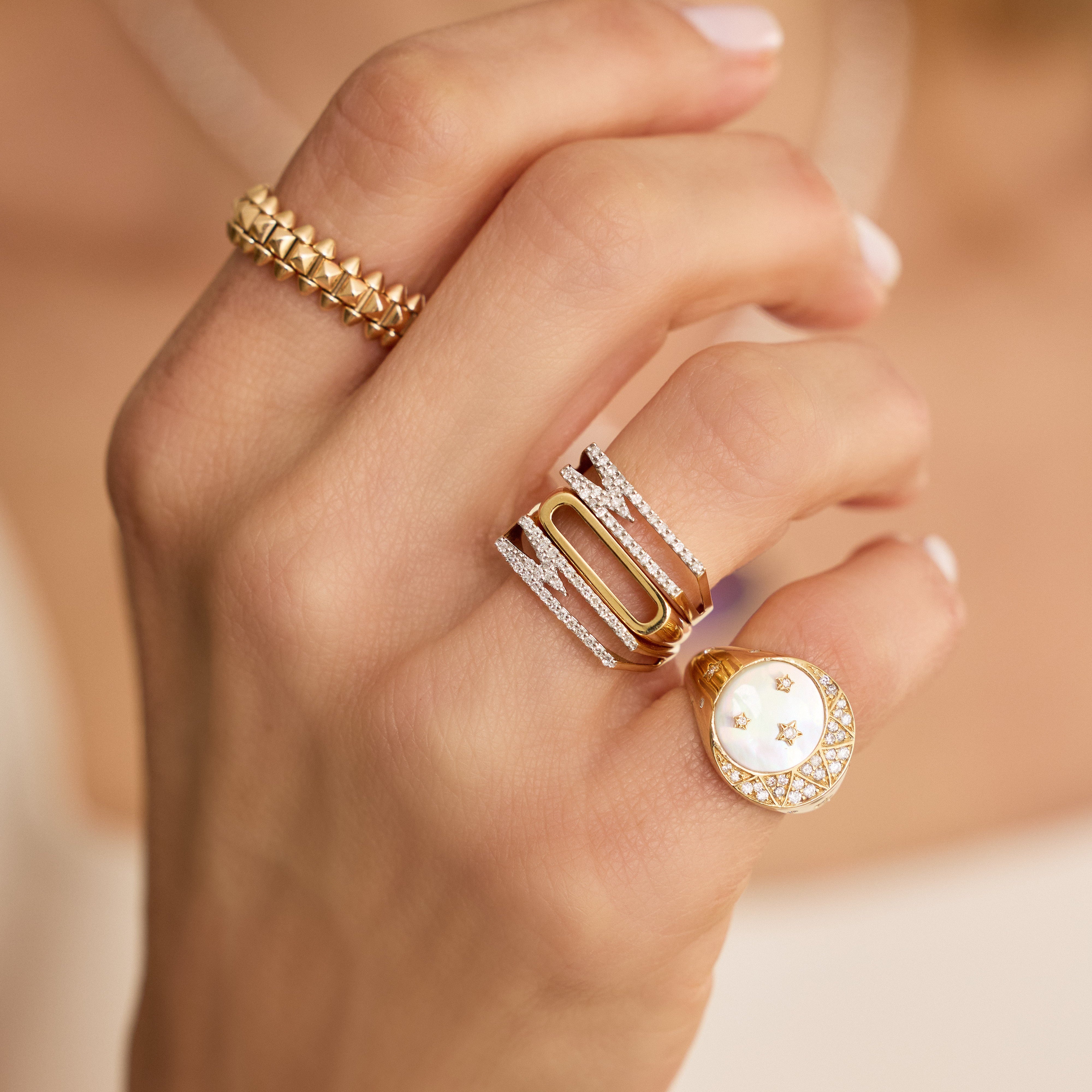 Moon Diamond Signet Ring in 18K Yellow Gold