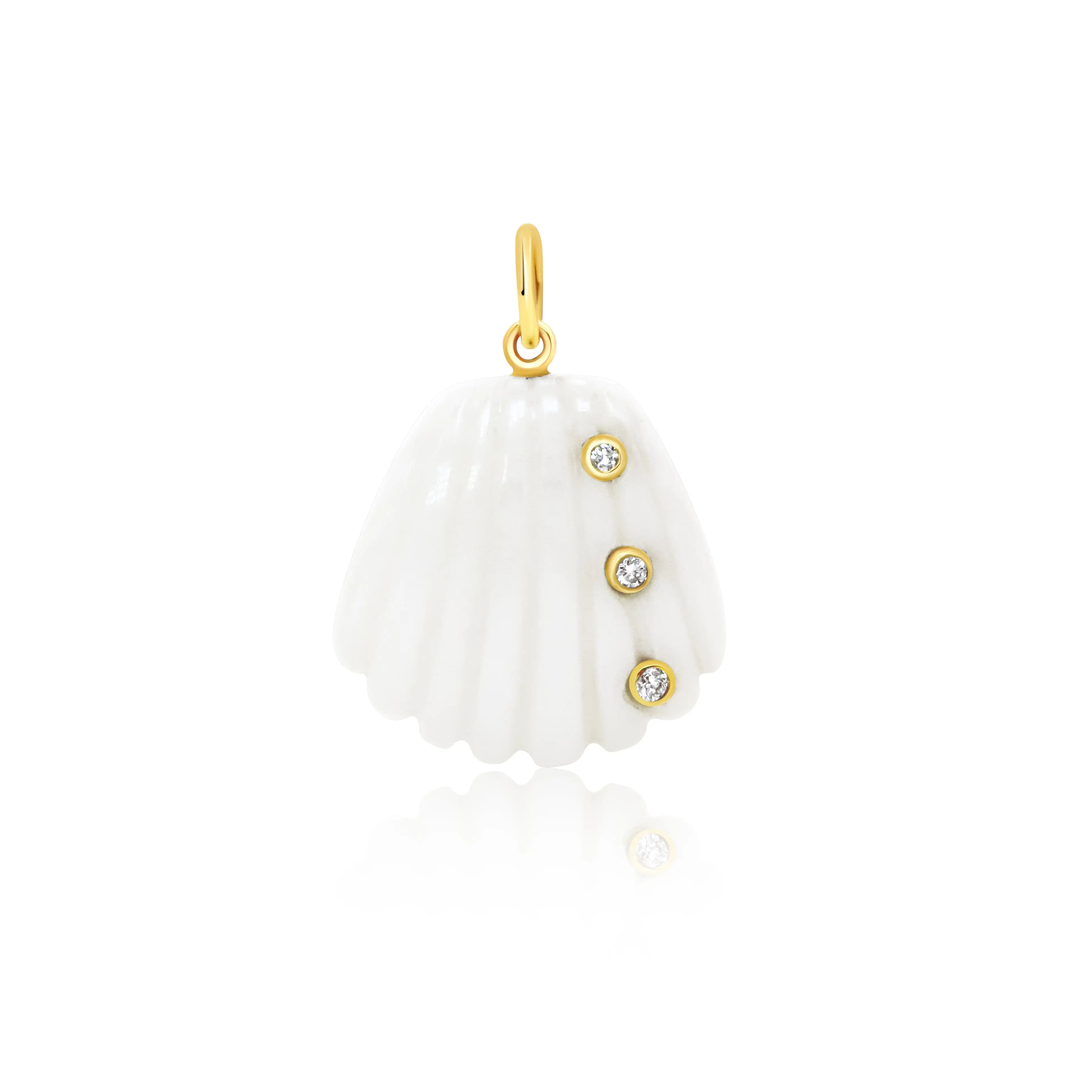   Yellow Gold Shell Pendant Princess Jewelry Shop