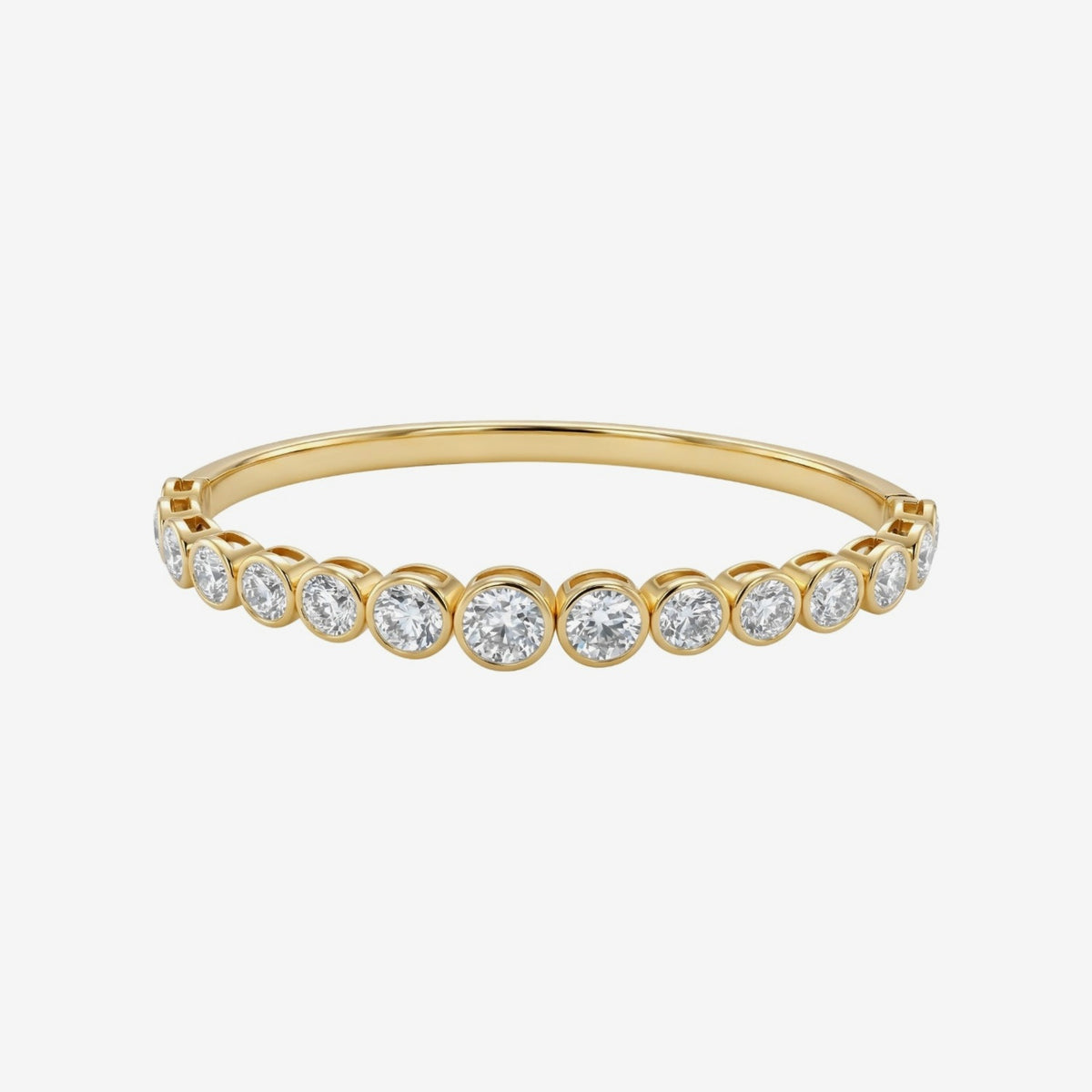 Dégradé Diamond Bezel Bangle in Yellow Gold | JJ Jewelry