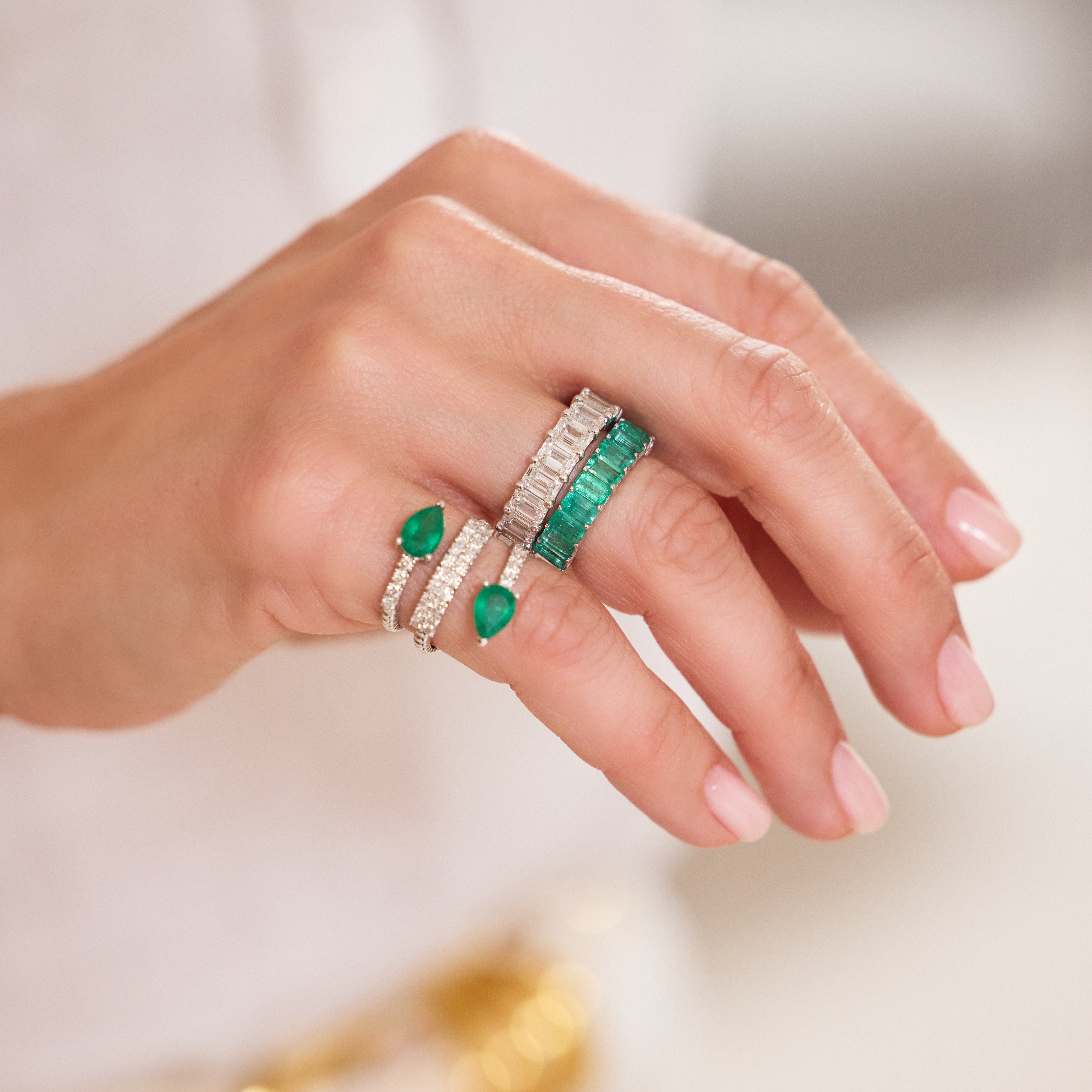 Emerald-Cut Diamond Full Eternity Band in 18K White Gold